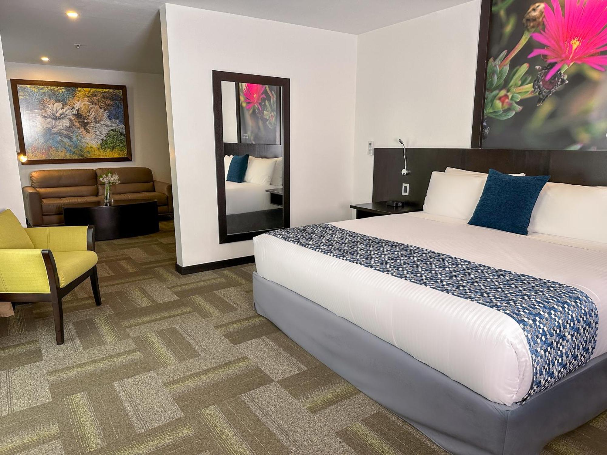 Wyndham Quito Airport Hotel Puembo Exterior foto A room at the hotel